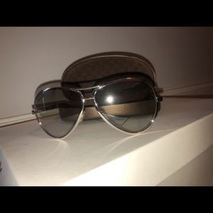 GUCCI SUNGLASSES